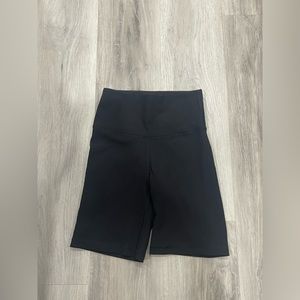 TnaBODY™ Atmosphere Ribbed Hi-Rise 7" Short